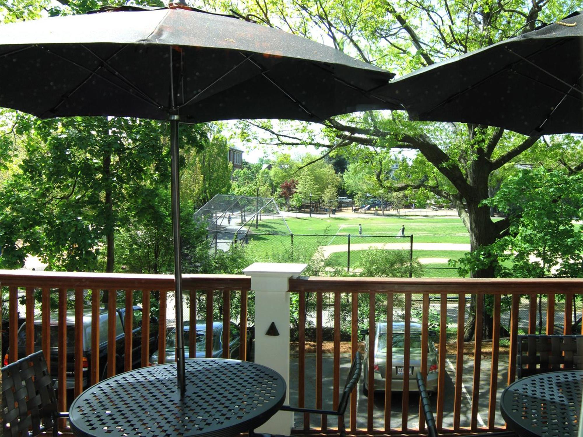 Longwood Inn Brookline Eksteriør bilde